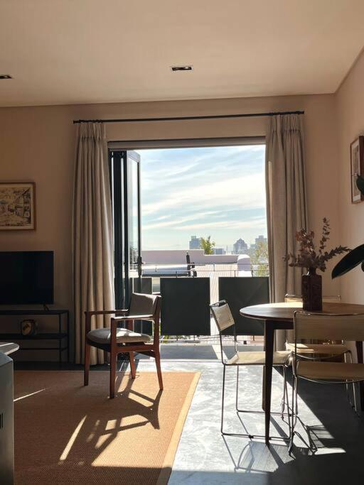 Rose Apartment *